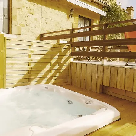 Vakantiehuis 6p With Private Jacuzzi & Terrace On Domain